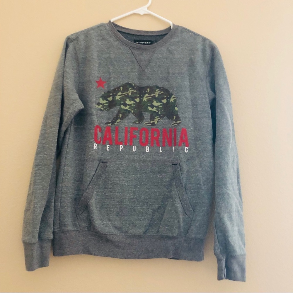 BRAND NEW California Republic Sweater